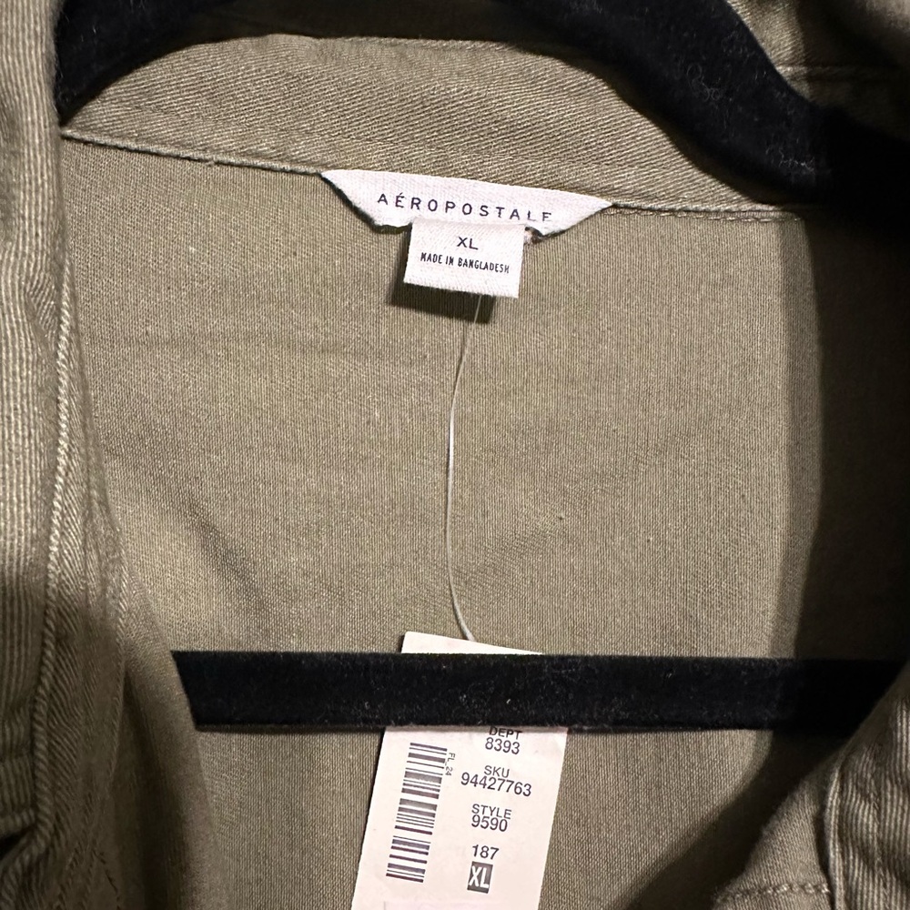 NWT Aeropostale Cropped Olive Green Utility Jacket Shirt 100% cotton - Picture 3 of 7